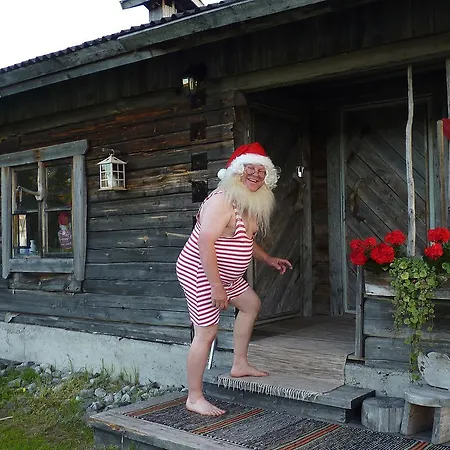 Elves Village Szálloda Köngäs