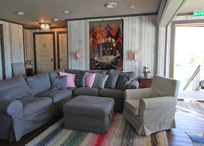 Elves Village Hotelli 3*