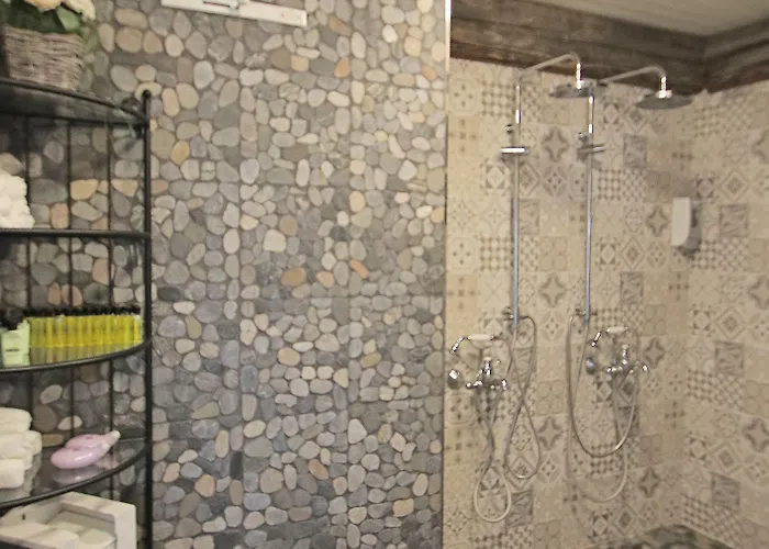 Elves Village Hotelli 3*